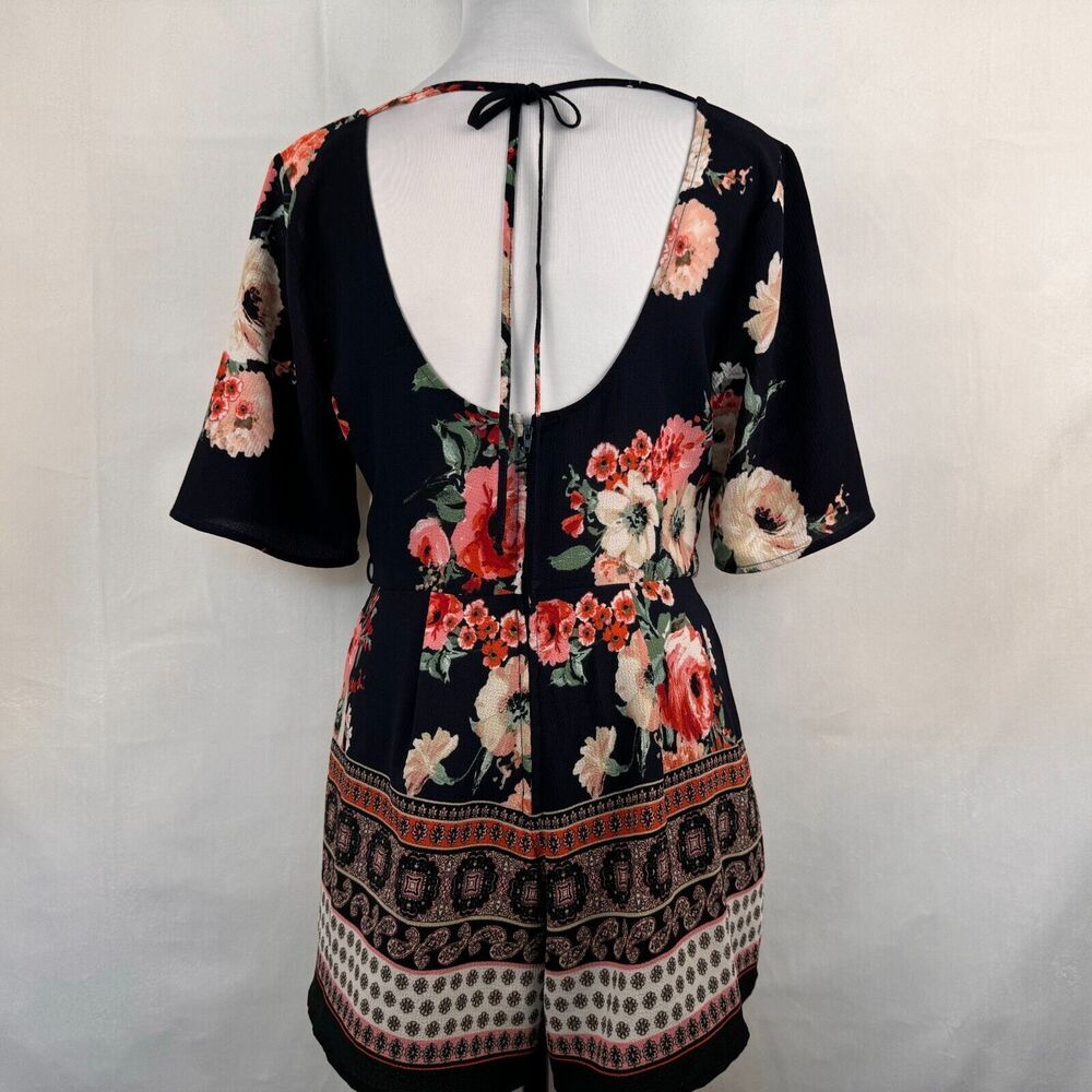 Trixxi Clothing Co Romper Sz S Black Navy Floral Ruffled Sleeve Surplice Wrap - Picture 2 of 9